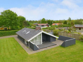 Three-Bedroom Holiday home in Hemmet 15